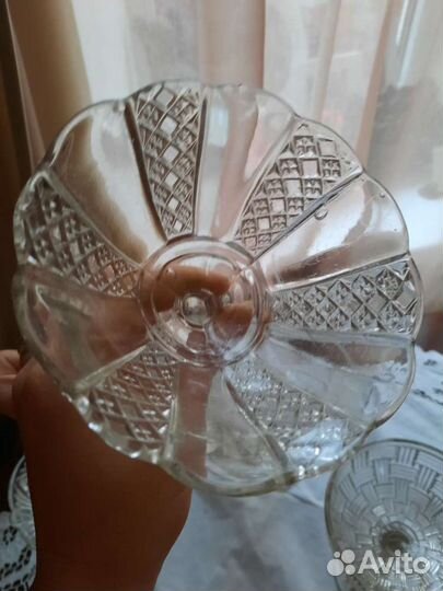 Ваза фруктовница на ножке старинная