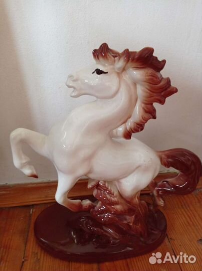 Статуэтка конь лошадь большая 37 см