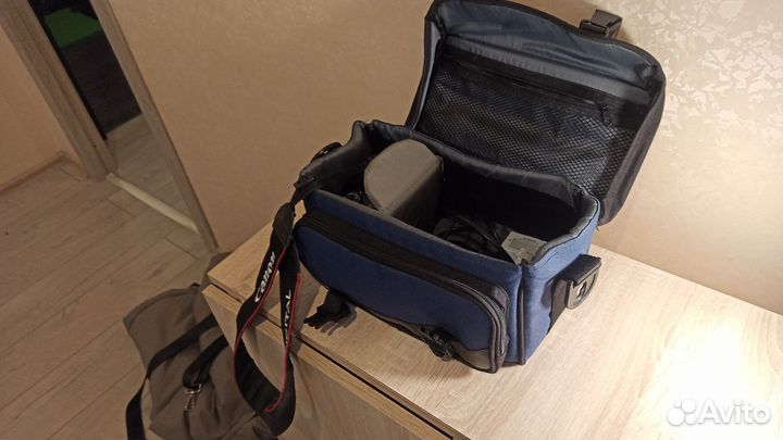 Зеркальный фотоаппарат canon 550d