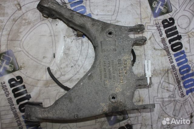 Рычаг задний правый нижний Audi A8 Ii 4E2