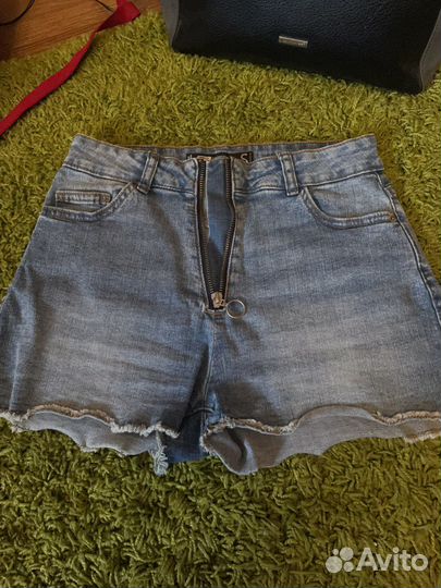 Шорты женские