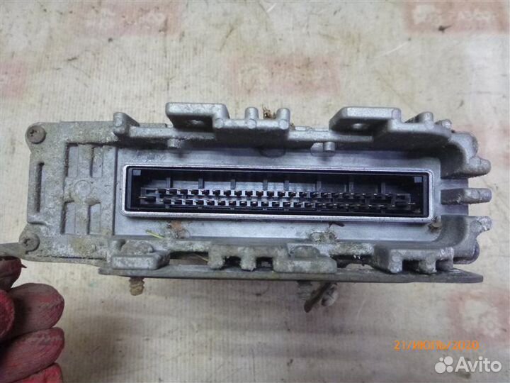 Блок управления двс Volkswagen Golf MK3 ABU 1993