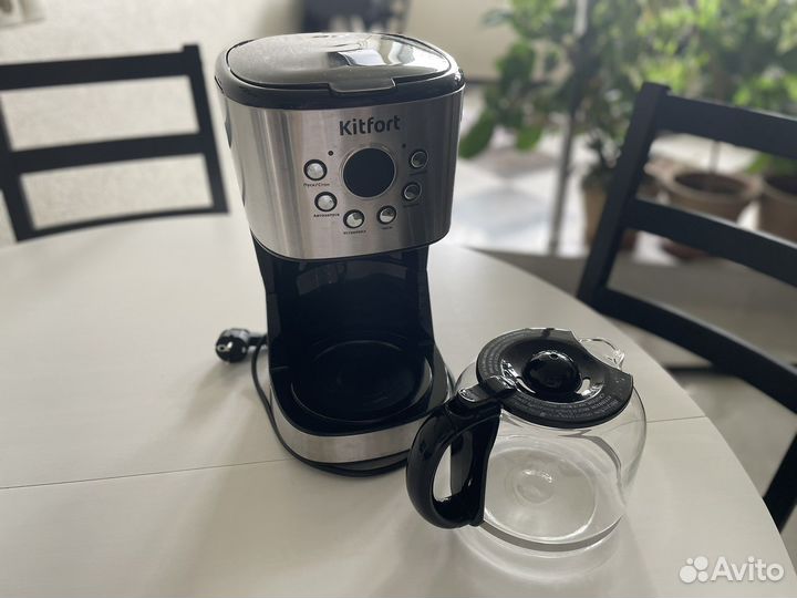 Кофеварка капельная электрическая Kitfort кт-728