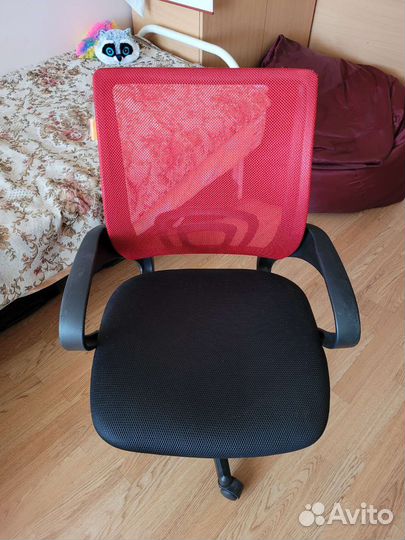 Компьютерное кресло Бюрократ