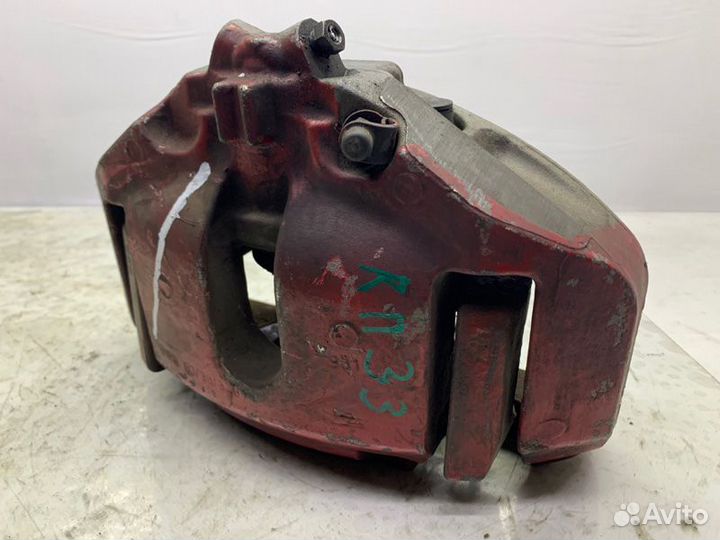 Суппорт передний правый Bmw 5-Series F10 3.0 2012