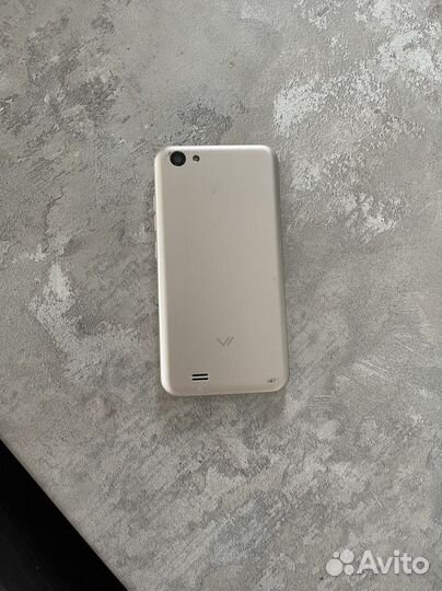 Смартфон Vertex Impress Luck