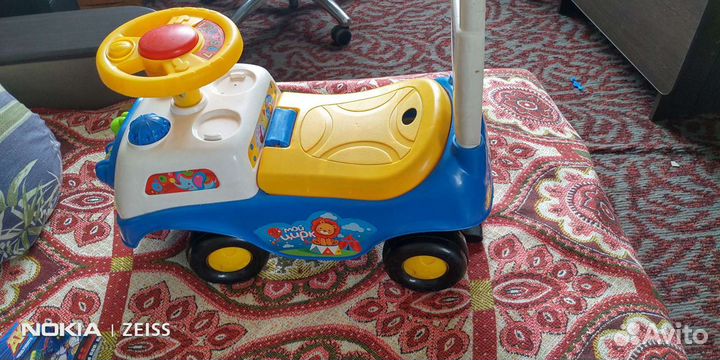 Машинка-каталка