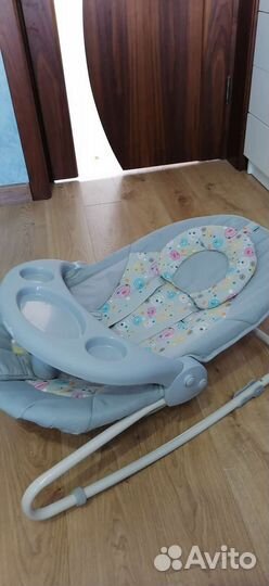 Шезлонг детский