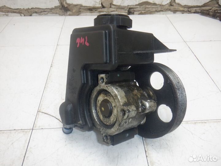 Насос гидроусилителя Citroen Xsara Picasso