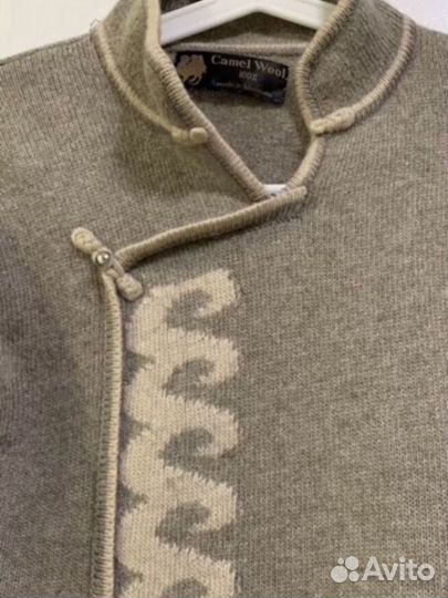 Очень тёплый джемпер из верблюжьей шерсти.Монголия