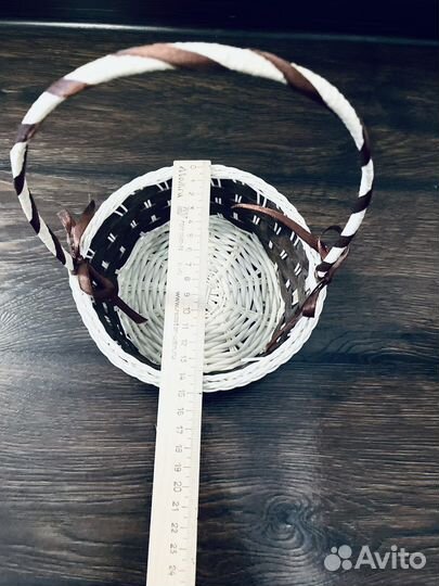 Корзинка с лентой