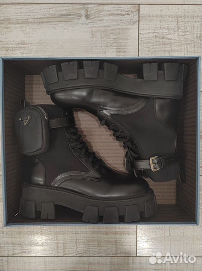 Ботинки женские prada (40)