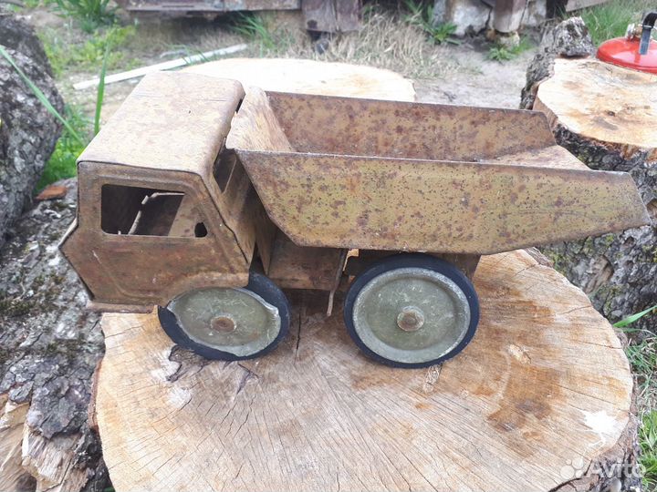 Машинка жесть СССР