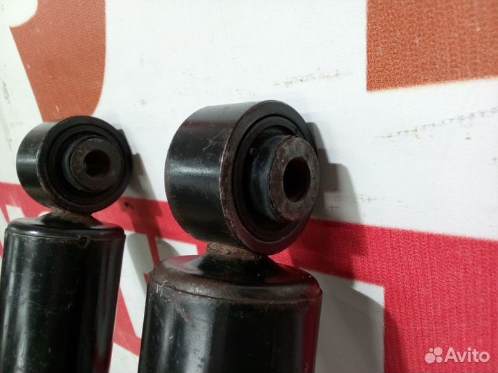 Стойка амортизатора подвески задняя Mazda 6 GH