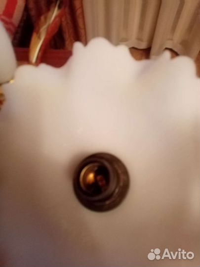 Люстра трехрожковая