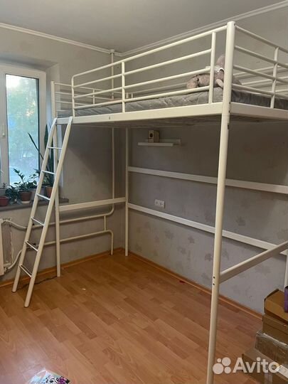 Кровать чердак IKEA свэрта