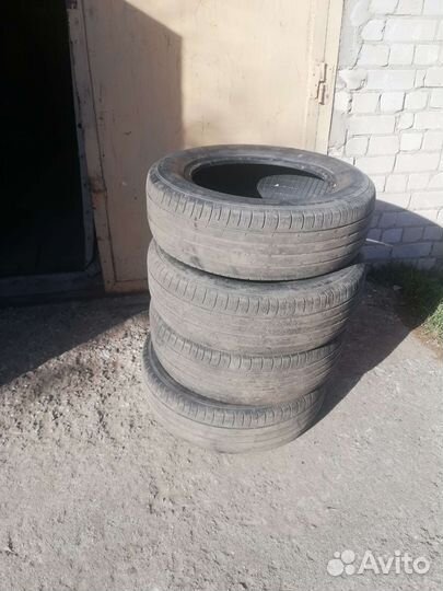 Dunlop SP Sport FM800 225/65 R17