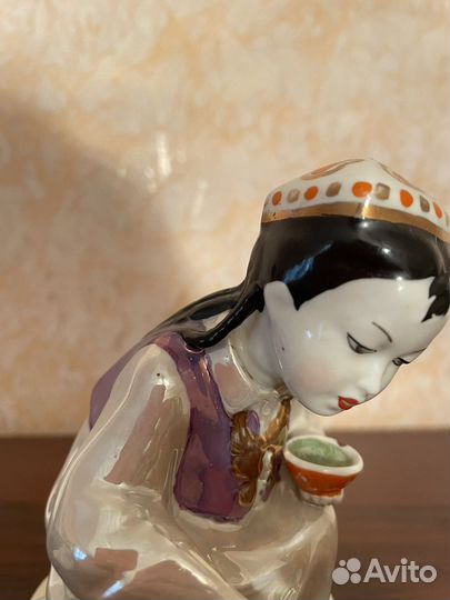 Фарфоровые статуэтки
