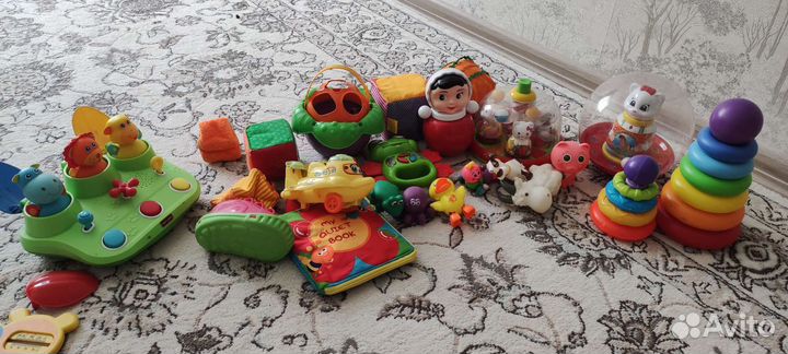 Развивающие игрушки пакетом