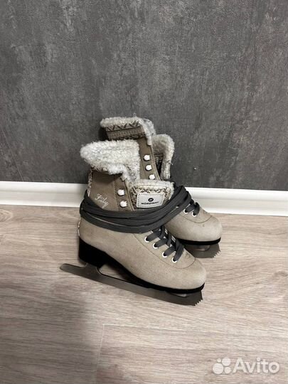 Коньки фигурные детские