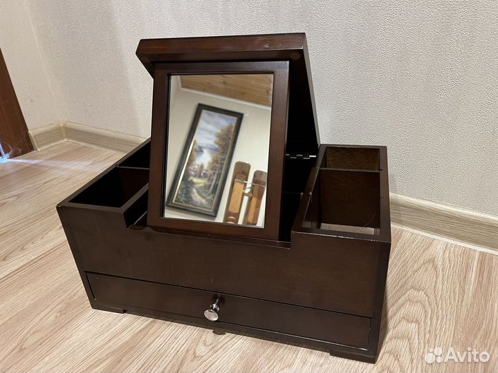 Деревянная шкатулка для украшений/косметики