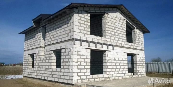 Бригада строителей