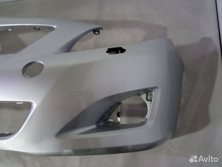 Бампер передний Toyota Corolla Е150 2006-10 в цвет