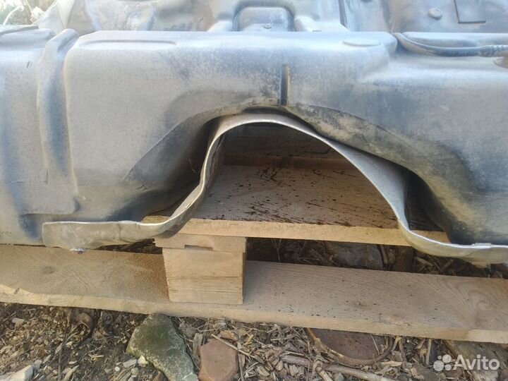 Бак топливный Volvo S60 XC70