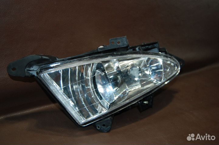 Фара противотуманная левая - Hyundai Elantra 4