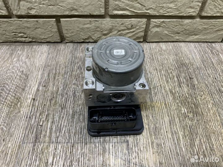 Skoda Octavia A7 Блок ABS (насос)