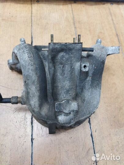 Коллектор впускной Opel Omega B X20XEV