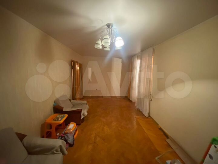 2-к. квартира, 48 м², 3/5 эт.