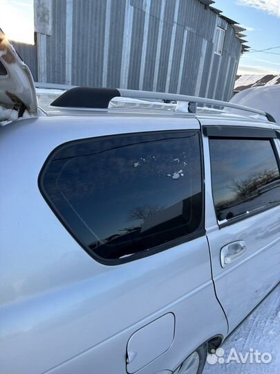 Боковые,Опускные стекла на LADA Priora Универсал