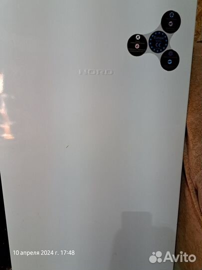 Холодильник б/у маленький