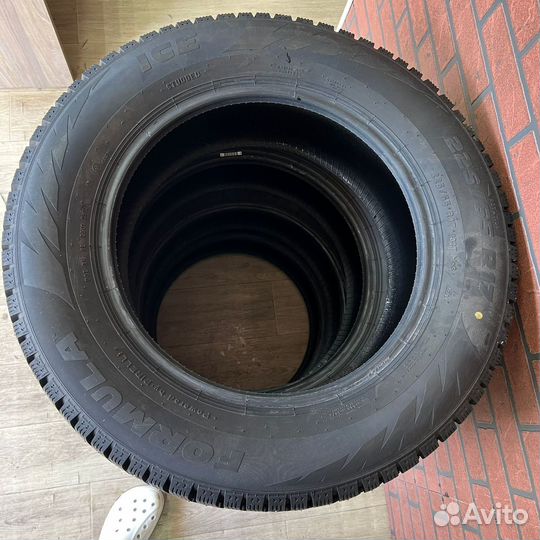 Pirelli Formula Ice 225/65 R17