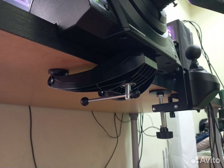 Thrustmaster t300 + ручник и коробка передач