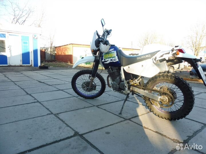 Suzuki djebel 250