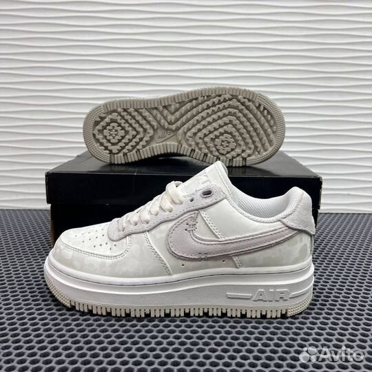 Кроссовки Nike air force 1 lux
