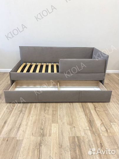 Кроватка детская