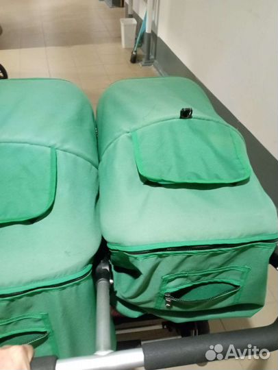 Коляска для двойни bumbleride