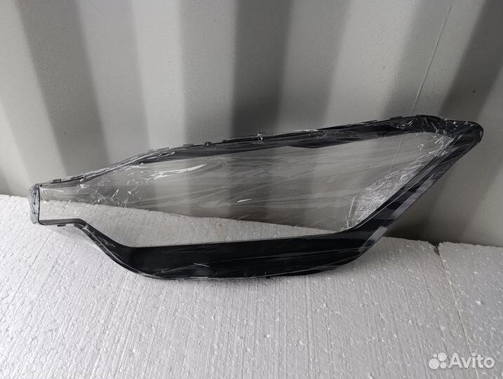 Стекло фары левое / правое Volvo XC60 2017-2021