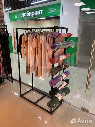 Рейл для одежды в стиле лофт