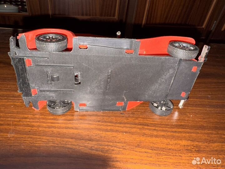 Машинка игрушка