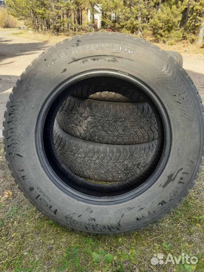 Nokian Tyres Hakkapeliitta 8 SUV 225/65 R17