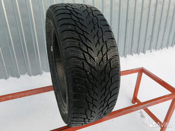 Nokian Tyres Hakkapeliitta R3 215/55 R16 103T