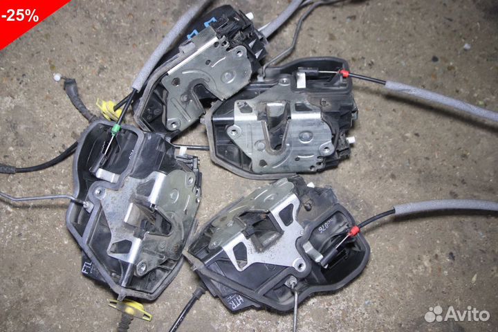 Замок двери задней левой Бмв X3 E83