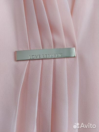 Блузка женская персиковая love republic 40 размер