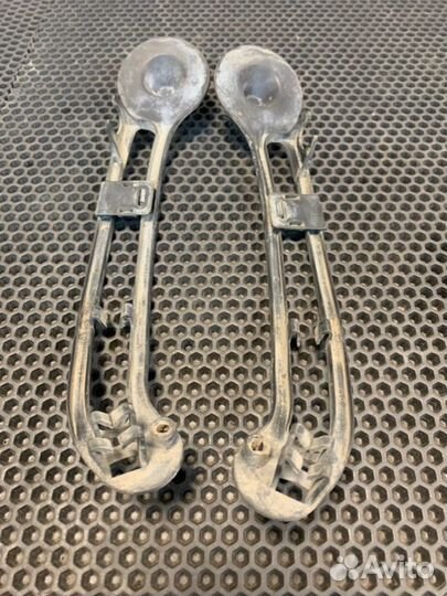 Кронштейн задний Bentley Continental Flying Spur