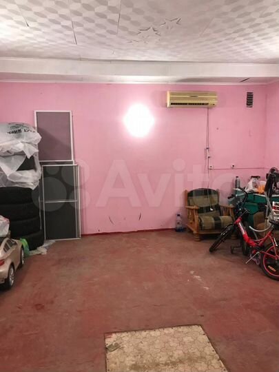 Гараж, > 30 м²