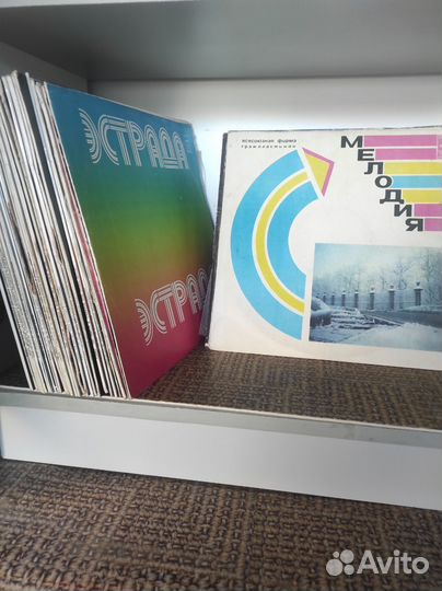 Виниловые пластинки цена за всё 55 штук